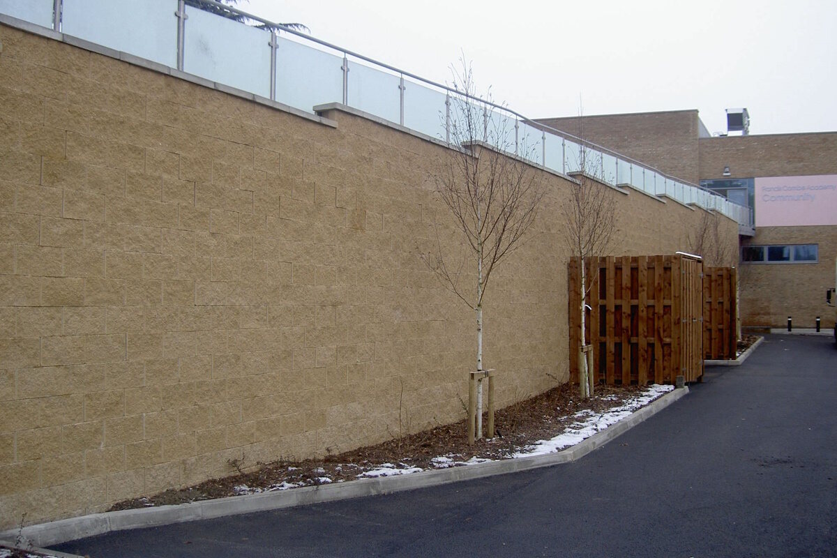 Hormigón impreso vertical Tarragona 3