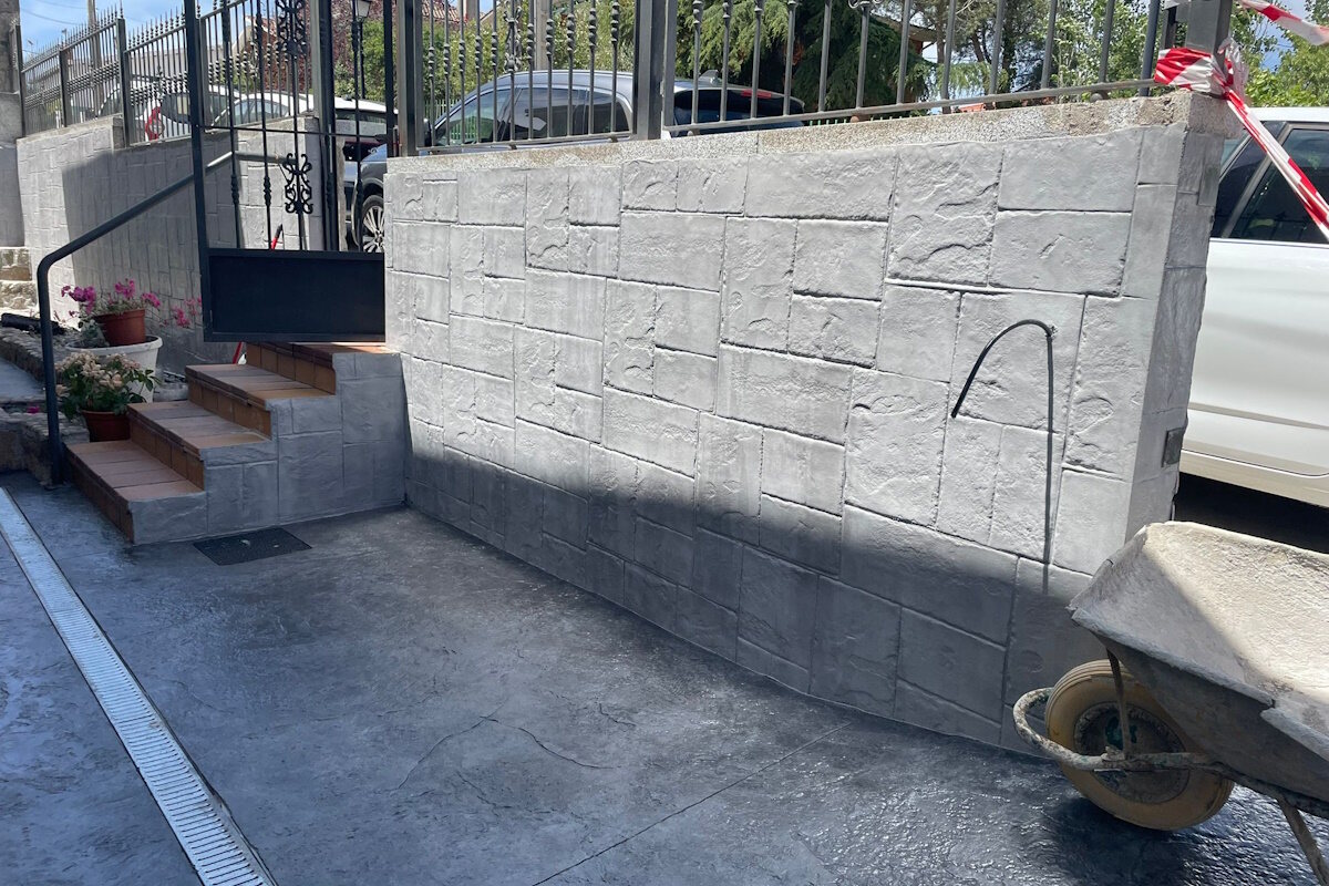 Hormigón impreso vertical Tarragona 6